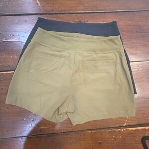 Athleta Trekkie North Olive Green Shorts